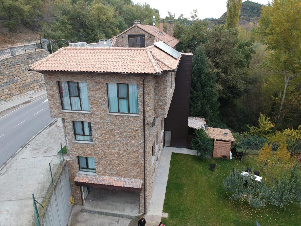Apartamentos Ordesa Ainsa Exterior photo
