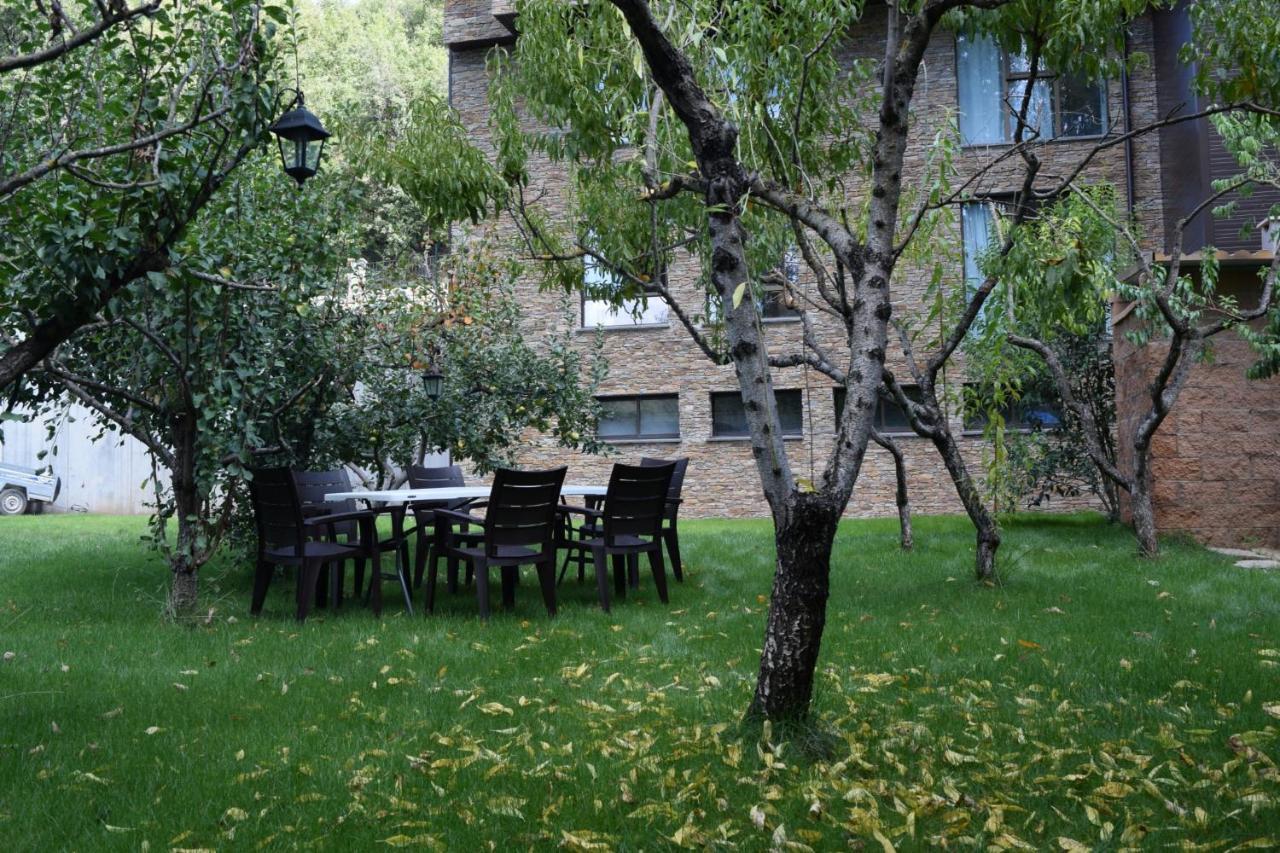 Apartamentos Ordesa Ainsa Exterior photo